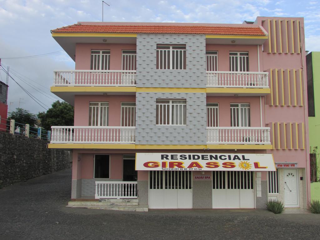 Residencial Girassol, Lda Bed and Breakfast Sao Filipe Εξωτερικό φωτογραφία