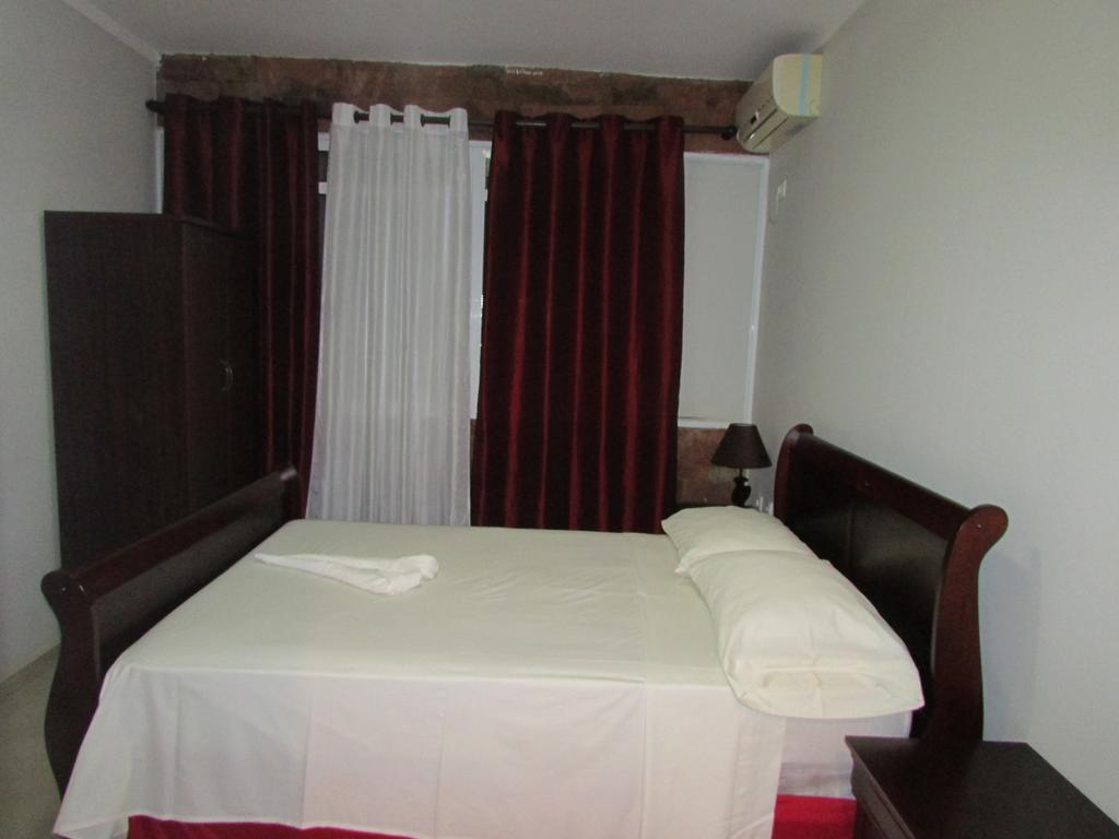 Residencial Girassol, Lda Bed and Breakfast Sao Filipe Εξωτερικό φωτογραφία